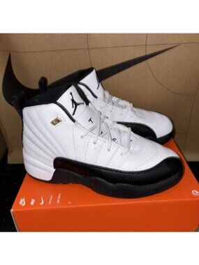 NEW Nike Air Jordan 12 Taxi Black White, Kids Size 1Y 151186-117